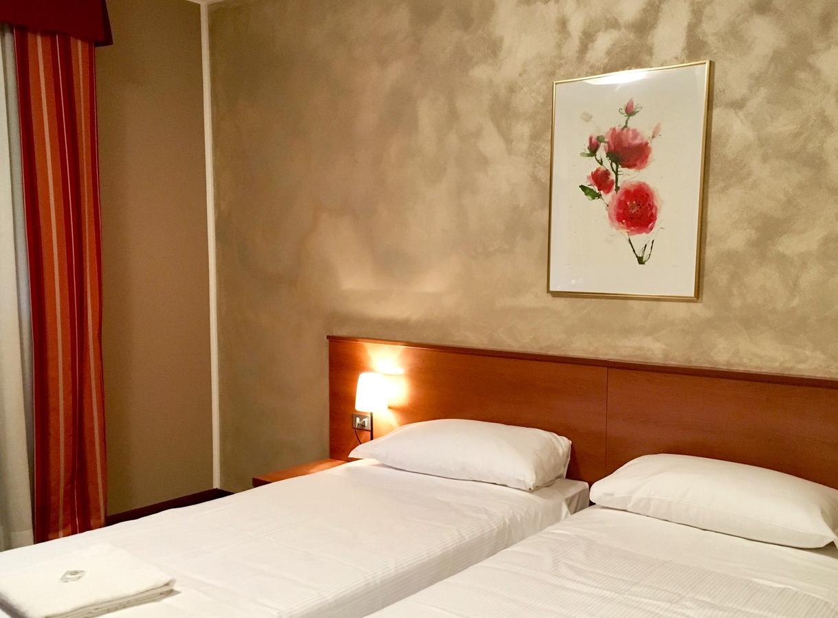 Hotel Forum Rozzano Ngoại thất bức ảnh